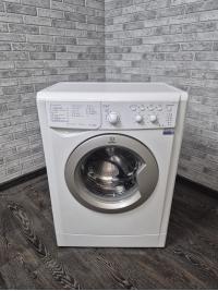 Стиральная машина Indesit IWSC 5105 Стиральная машина Indesit IWSC 5105